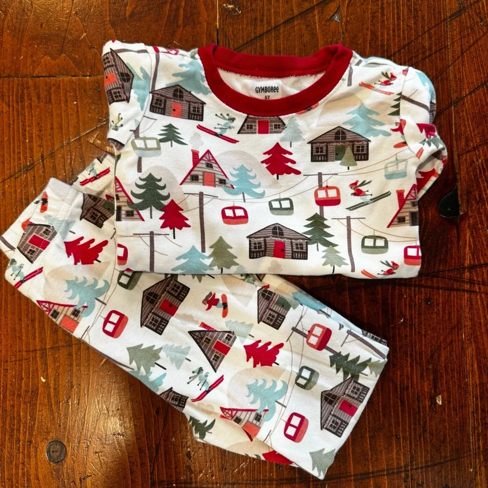 Gymboree Festive Red and White‎ Winter Pajama Set- 5T